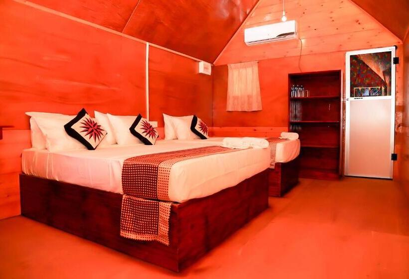 Hotel Alfresco Beach