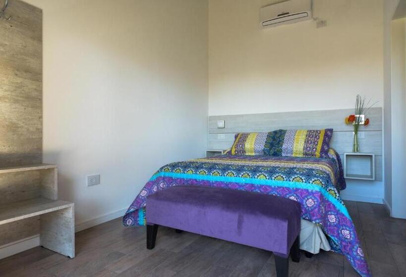 פנסיון Bernardino Hostel Boutique