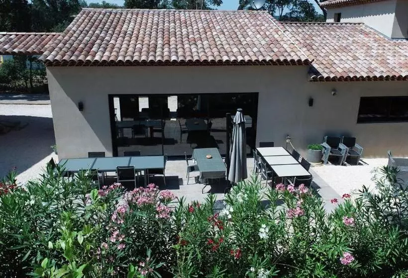 Majatalo Villa Saona