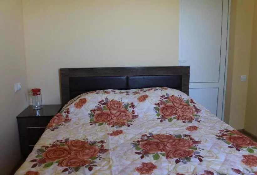 پانسیون Guesthouse Kiko