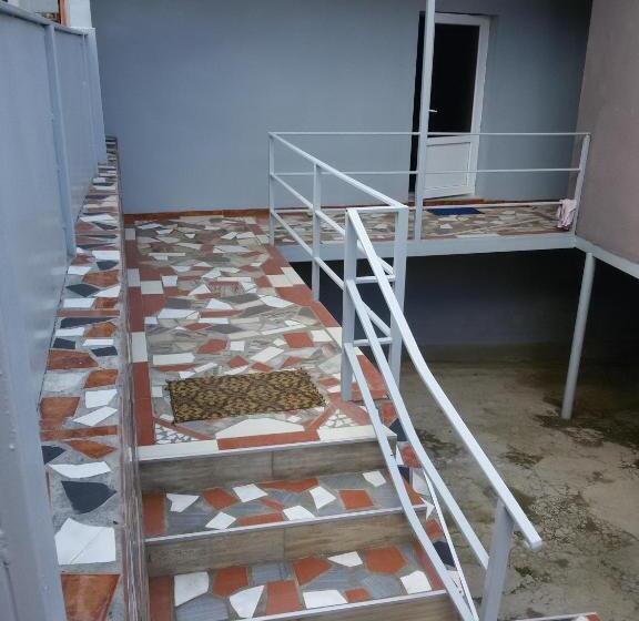 پانسیون Guesthouse Kiko