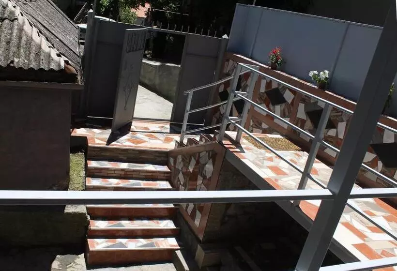 پانسیون Guesthouse Kiko