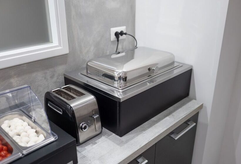 بنسيون Tropea Luxury & Charm