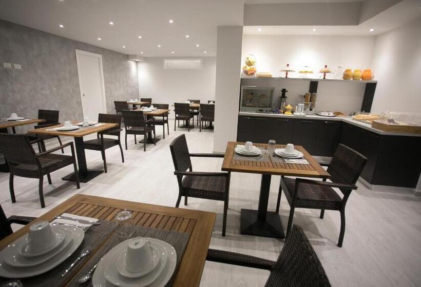 بنسيون Tropea Luxury & Charm