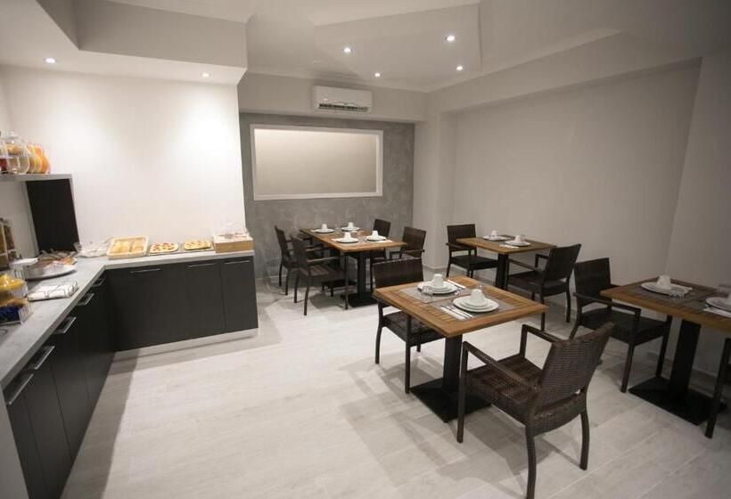 بنسيون Tropea Luxury & Charm