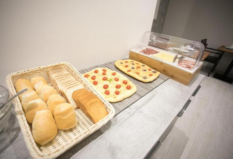 بنسيون Tropea Luxury & Charm