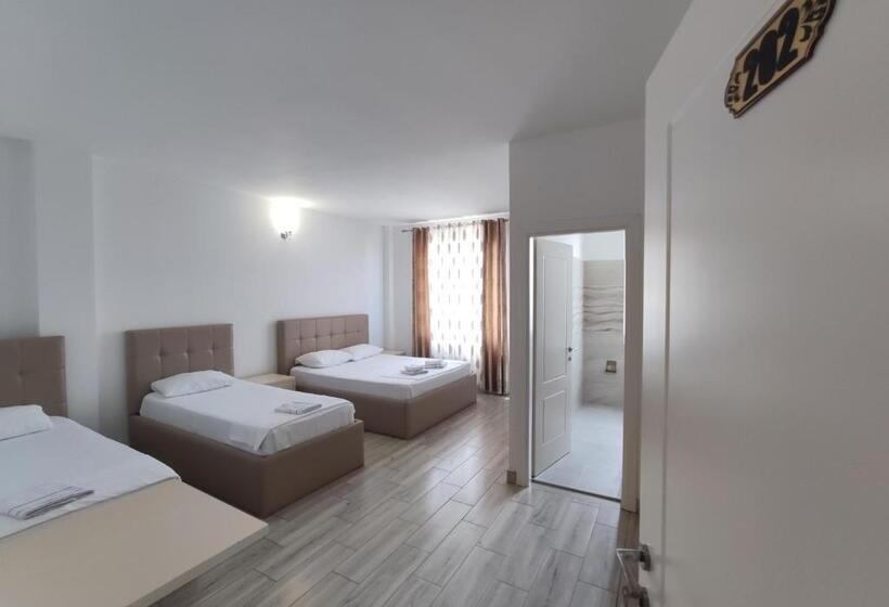 בית מלון כפרי Restaurant Univers