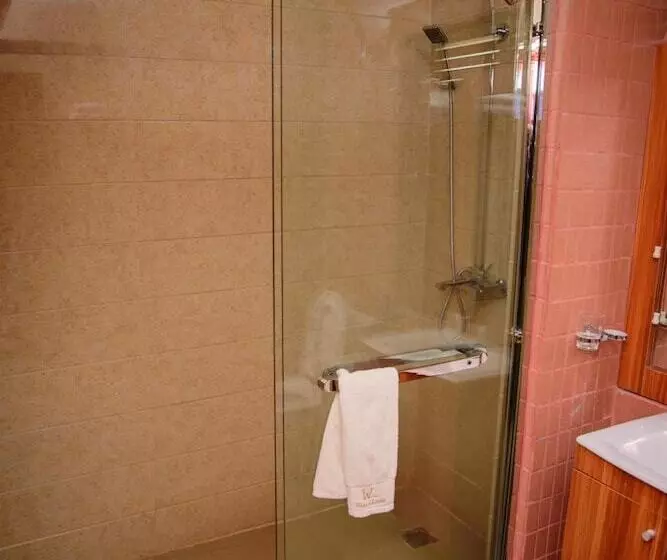 World Lilies Hotel & Events Place