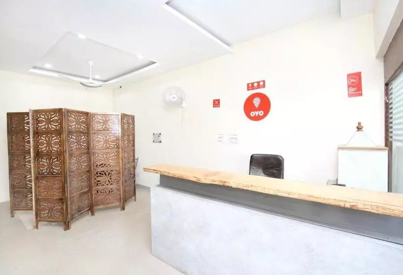 Oyo 14720 Hotel G R Highway
