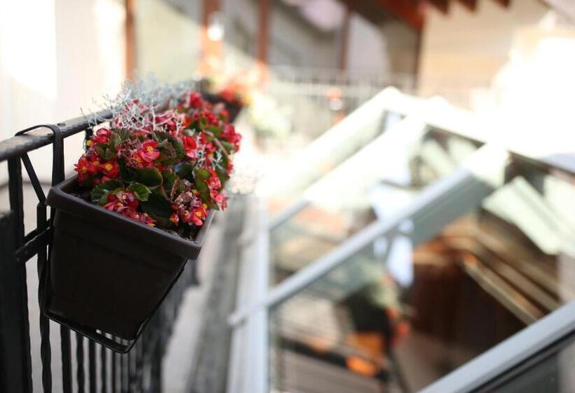 ペンション Artisans Boutique Villa