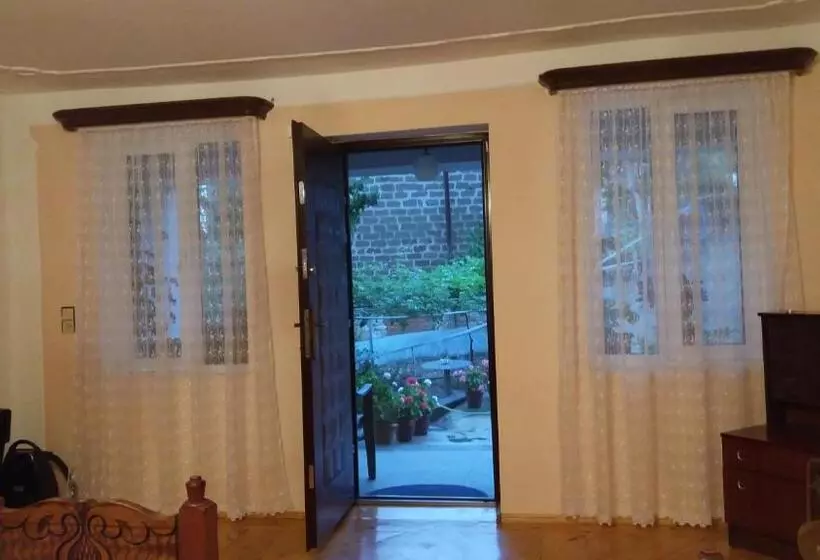 پانسیون Guest House T&n
