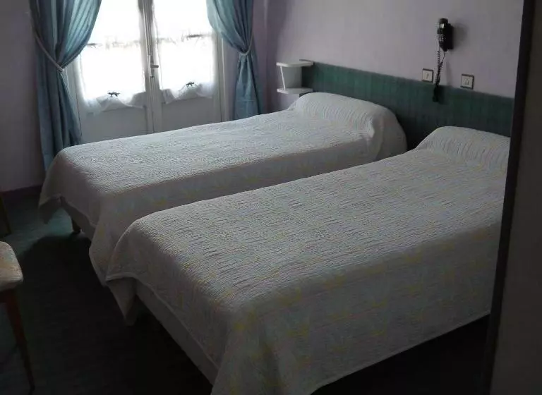 هتل Hôtel Saint Charles