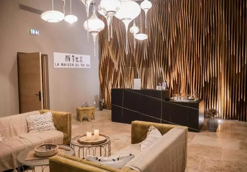 Hotelli Le Saint Remy