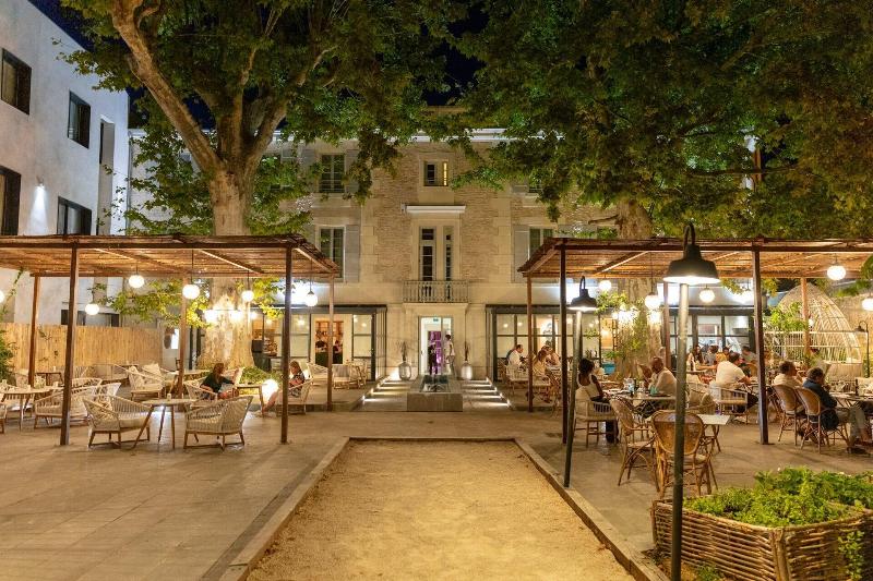 هتل Le Saint Remy