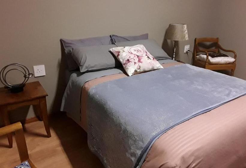 بنسيون Victoria Oaks Guesthouse