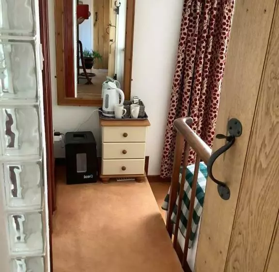 Aamiaismajoitus (B&B) Bwthyn Cudd