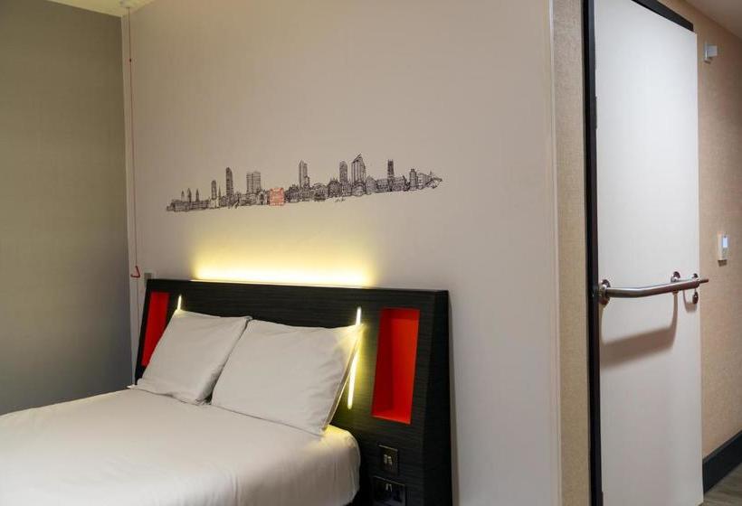 Easyhotel Leeds