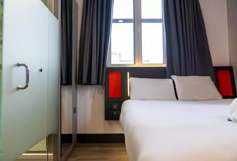 Easyhotel Leeds
