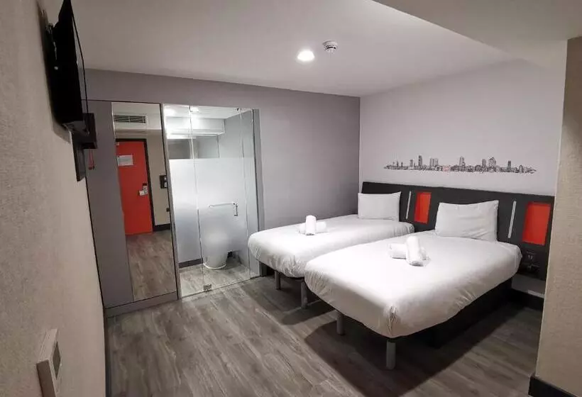 Easyhotel Leeds