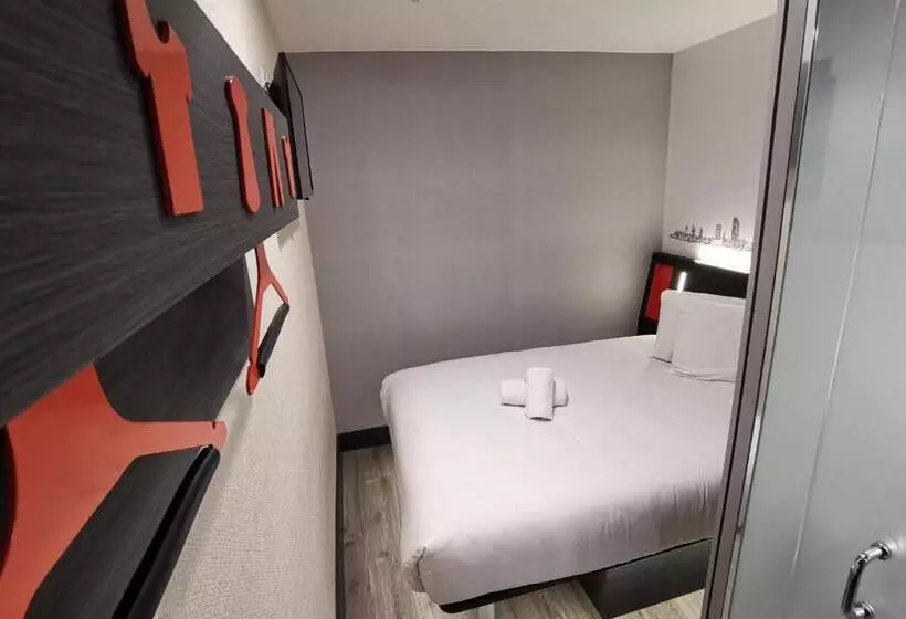 Easyhotel Leeds
