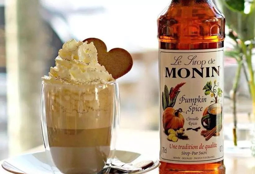 ペンション Stryn Kaffebar & Vertshus