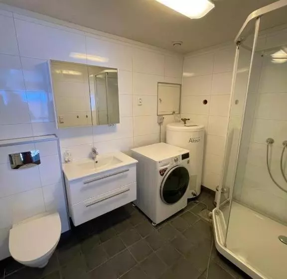 ペンション Stryn Kaffebar & Vertshus