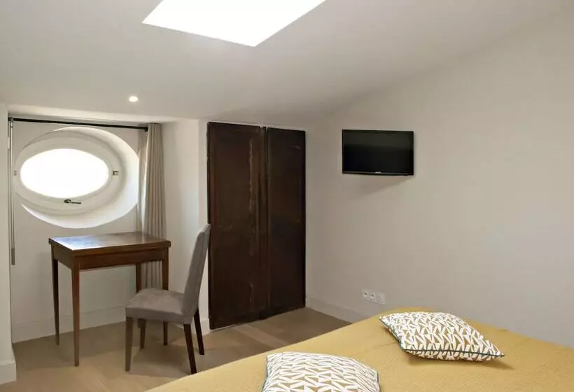 Aamiaismajoitus (B&B) Chartreuse De Mougeres   Pézenas