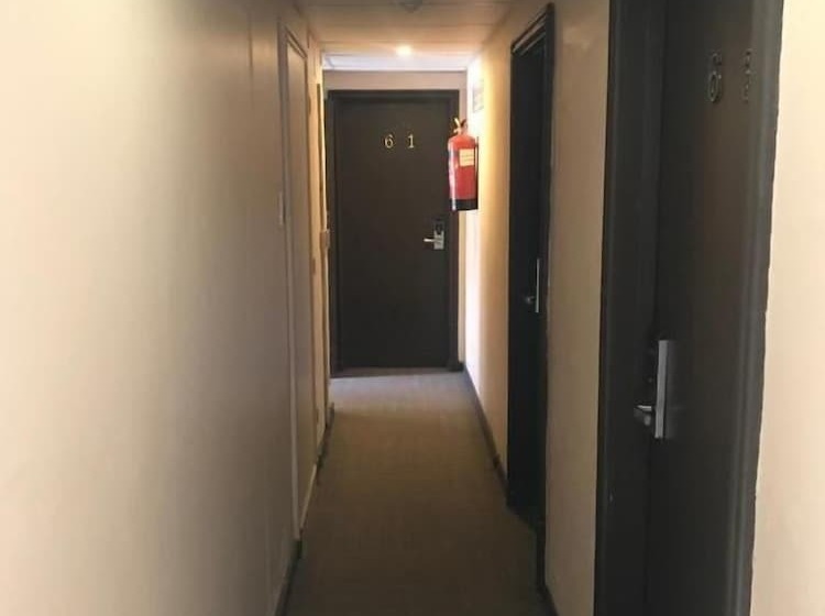 ホテル Businessburg