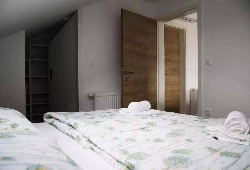 پانسیون Gostilna S Prenočišči Pav