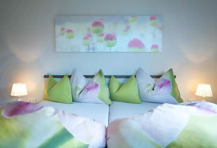 ペンション Niederhof Life