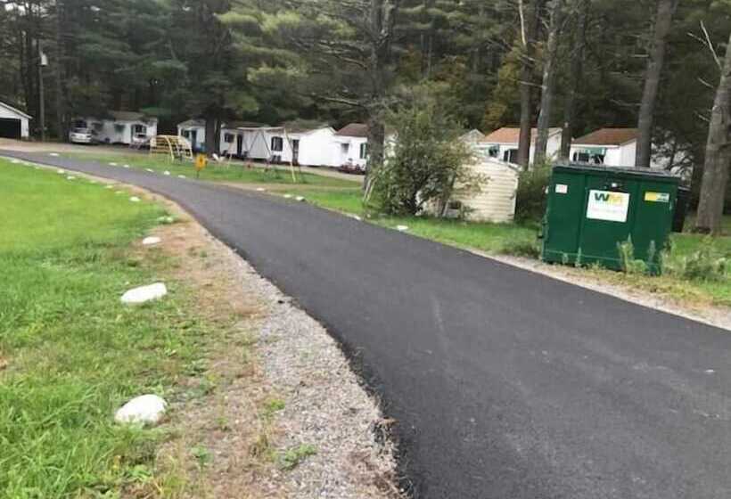 Catskill Motor Court Motel