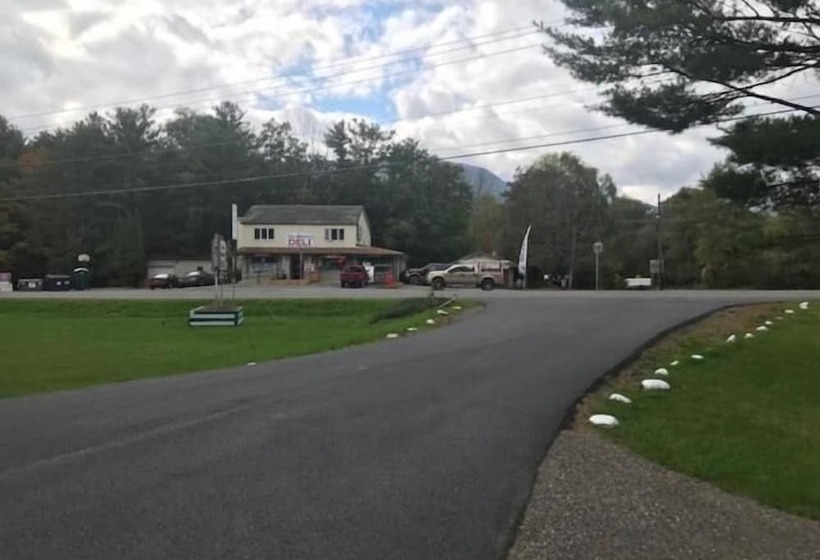Catskill Motor Court Motel