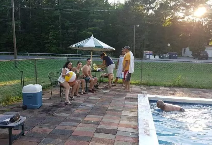 Catskill Motor Court Motel