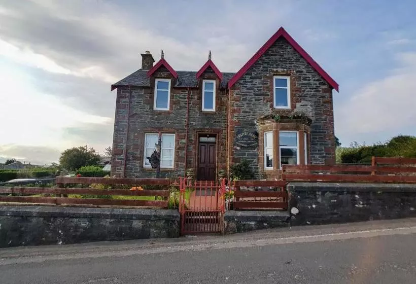 Majatalo Drumfearne Guesthouse & Tearoom