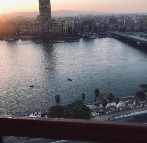 Nile Star Suites & Apartments