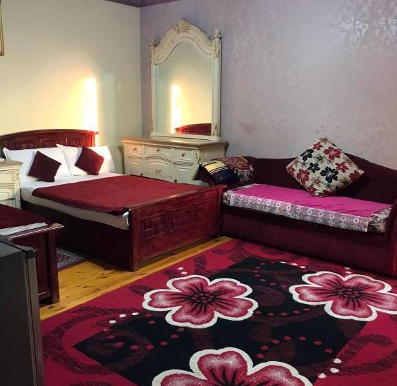 Nile Star Suites & Apartments