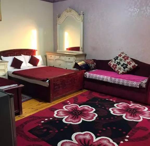 Nile Star Suites & Apartments