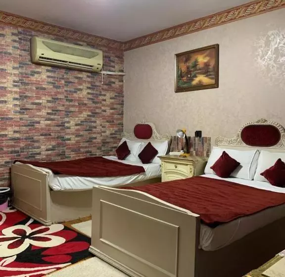 Nile Star Suites & Apartments