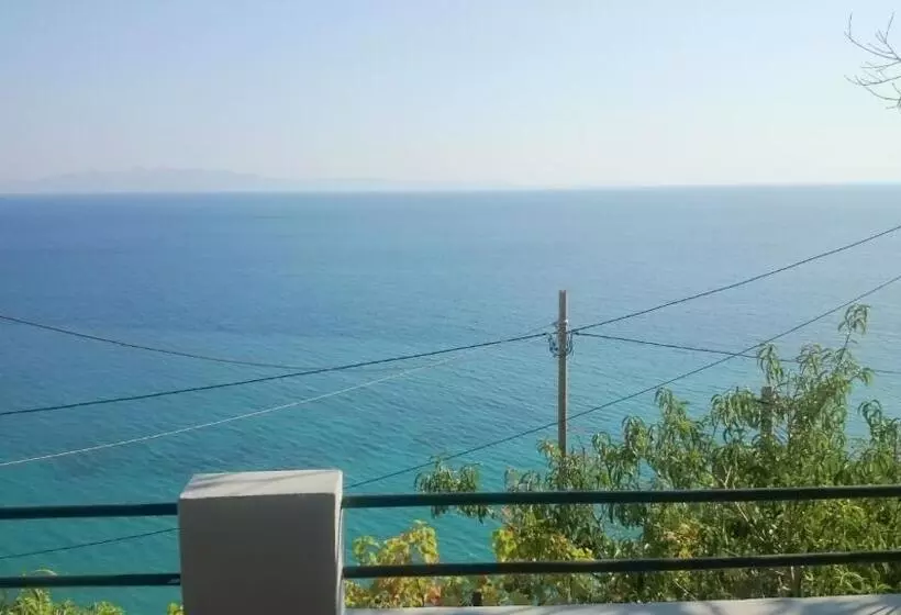 پانسیون Blue View