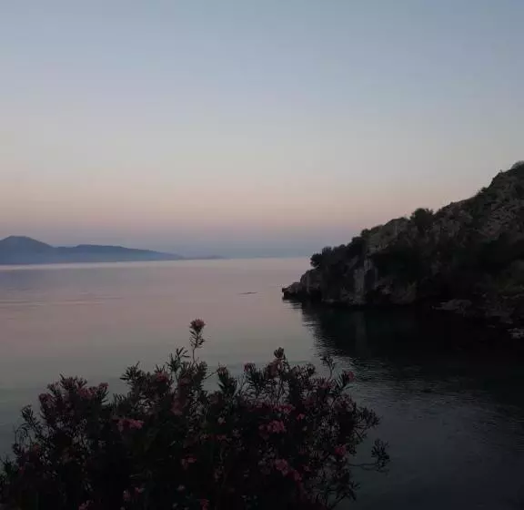 پانسیون Blue View