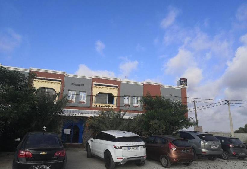 ペンション L'hirondelle De Kelibia : Chez Amou