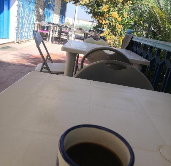 ペンション L'hirondelle De Kelibia : Chez Amou