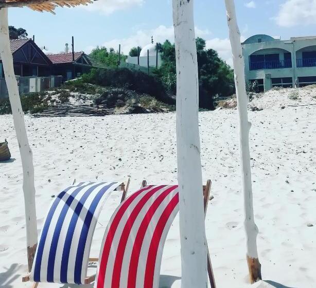 ペンション L'hirondelle De Kelibia : Chez Amou