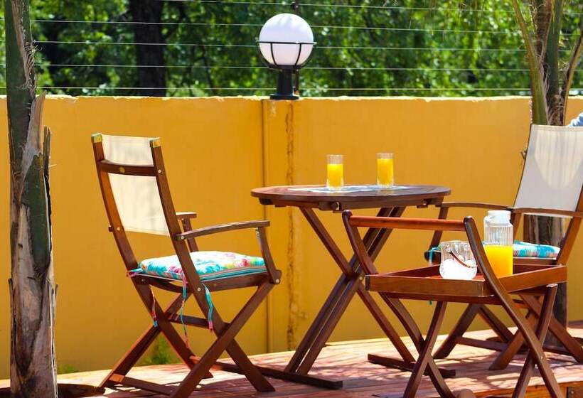 پانسیون Staymorr Boutique Guesthouse