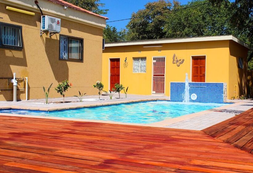 پانسیون Staymorr Boutique Guesthouse