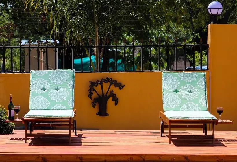 Majatalo Staymorr Boutique Guesthouse