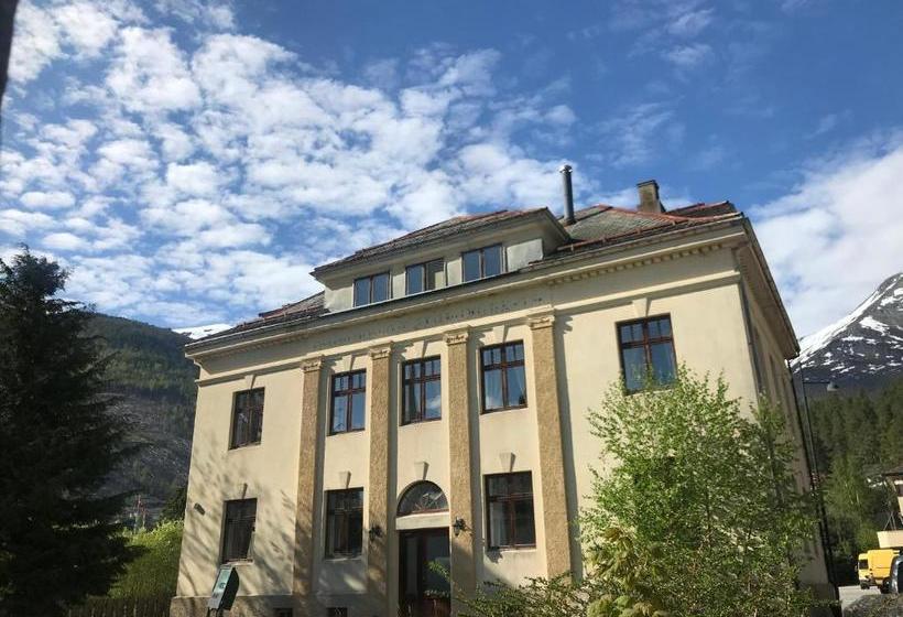 펜션 Valldal Gjestgiveri