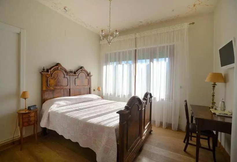پانسیون Villa Delle Rose   Hotel Paradiso