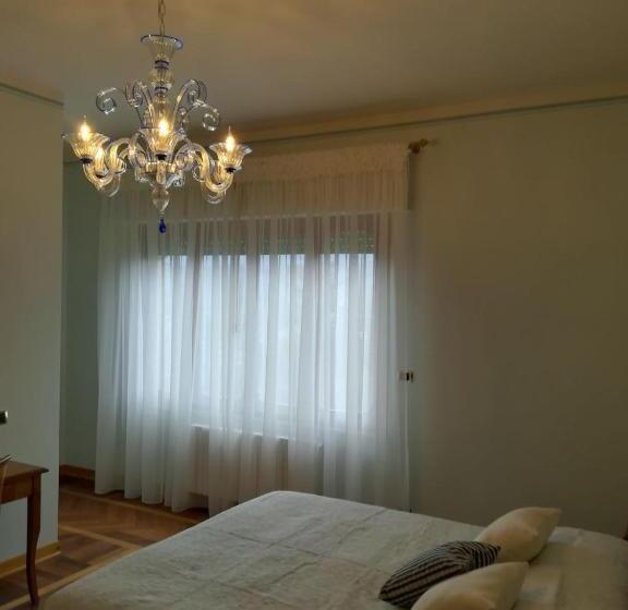 פנסיון Villa Delle Rose   Hotel Paradiso