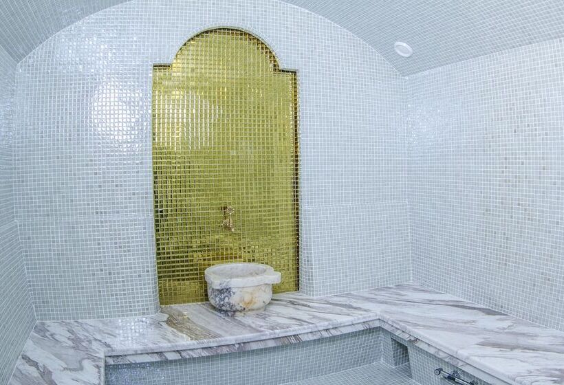 Aisha Bibi Hotel & Spa